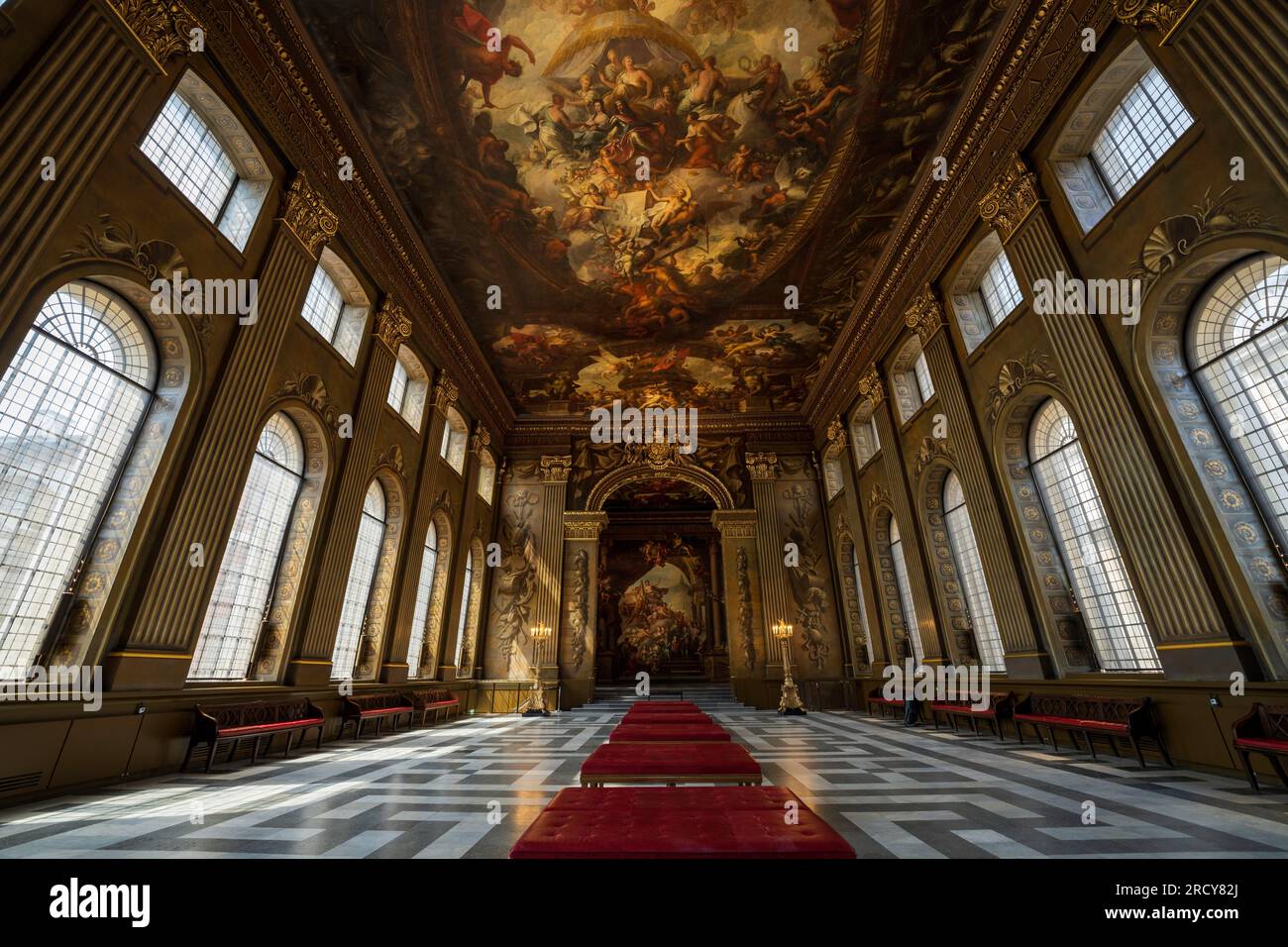 Old Royal Naval College Greenwich, Londra. L'interno della Painted Hall, progettata nel XVIII secolo da Sir James Thornhill, è un vero capolavoro. Foto Stock