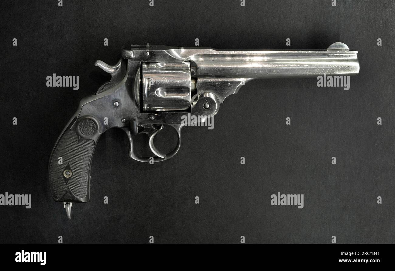 Revolver Smith & Wesson N.3 da modello 1881, raccomandato come arma personale per gli ufficiali dell'esercito russo. Museo della guerra lettone. Riga. Lettonia. Foto Stock