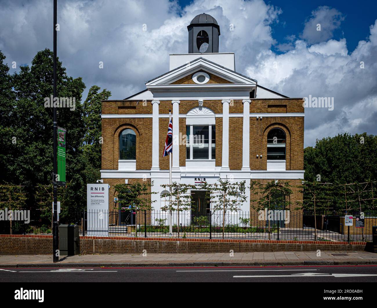 RNIB HQ London at the Grimaldi Building, 154a Pentonville Rd, Londra. Foto Stock