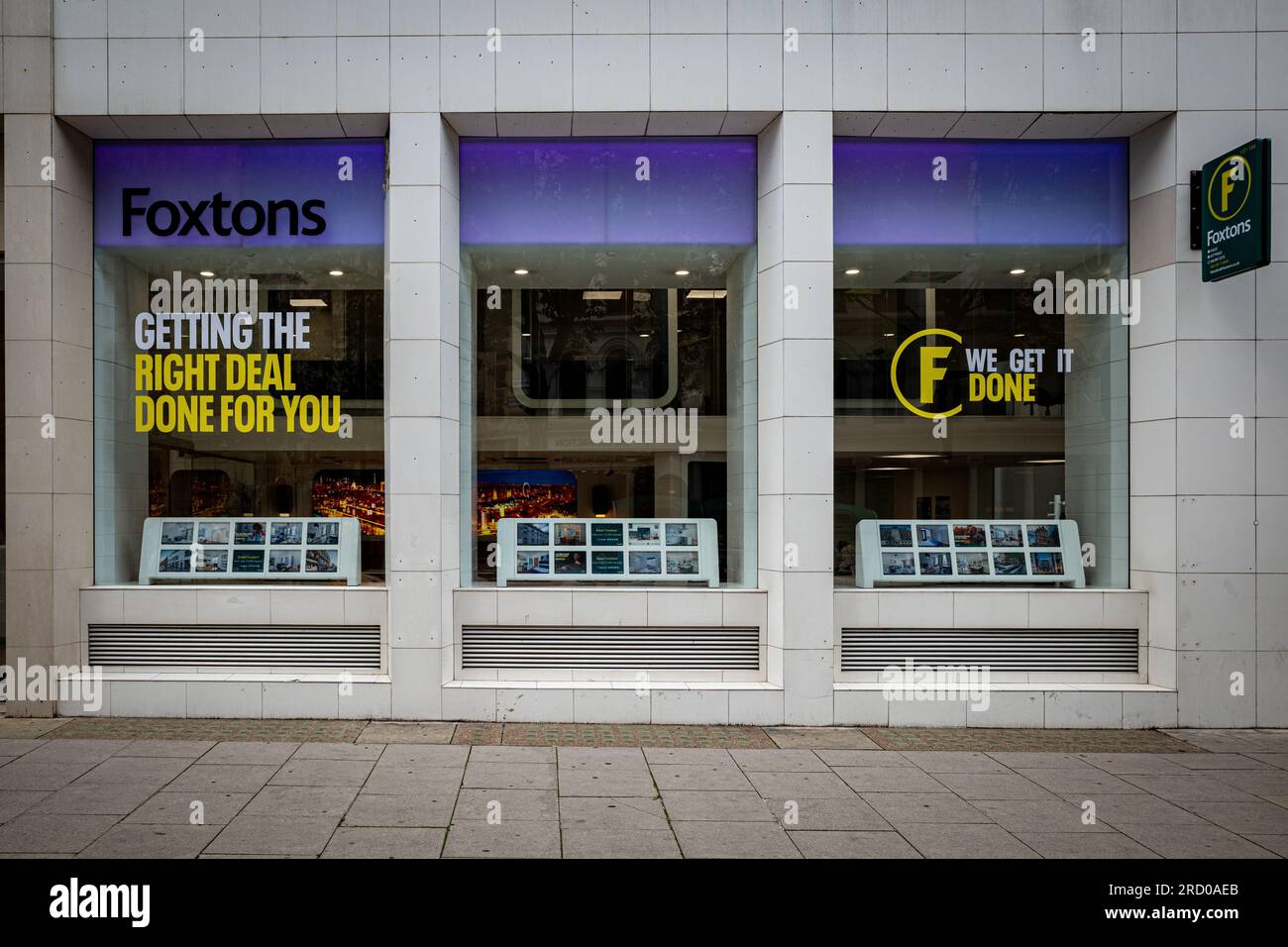 Foxtons London - uffici della Foxtons Estate Agency su High Holborn nel centro di Londra. Foxtons Group plc. Fondata nel 1981. Foto Stock