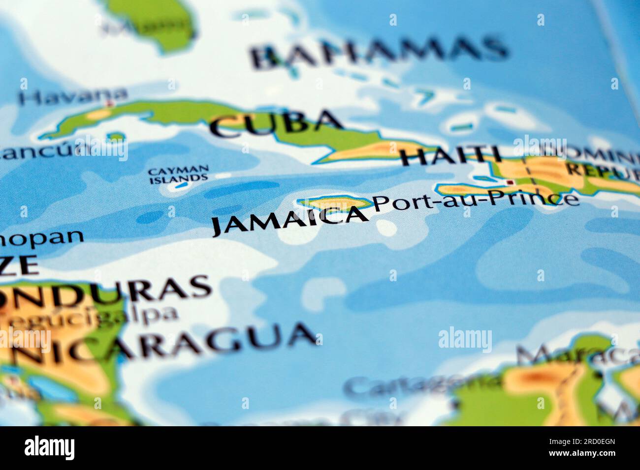 mappa mondiale di cuba e focus su tutti i confini con miami, bahamas, l'avana, haiti e giamaica Foto Stock