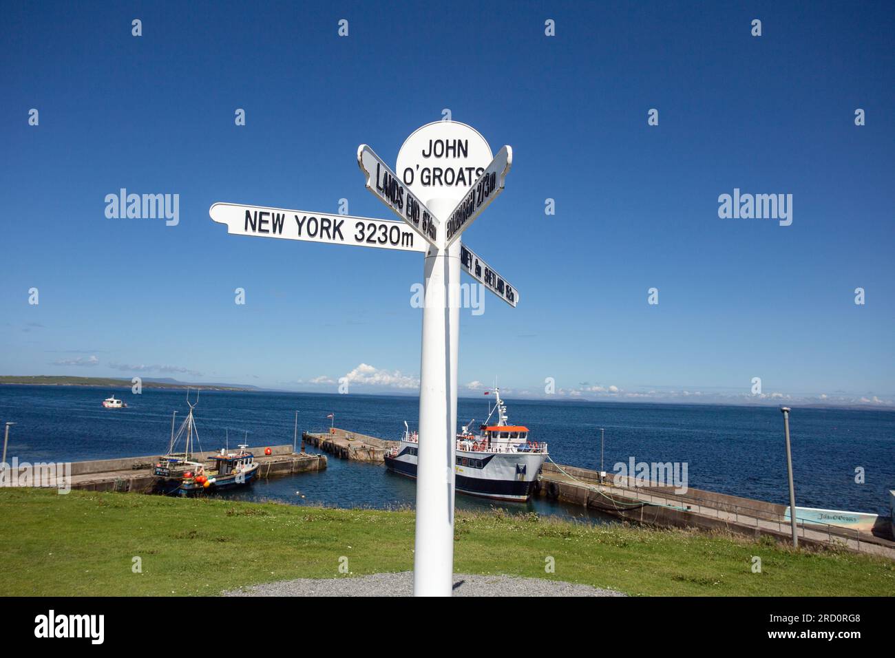 John, o' Groats, Caithness, Scozia, luglio 2023, L'indicazione per l'attrazione turistica. Foto Stock