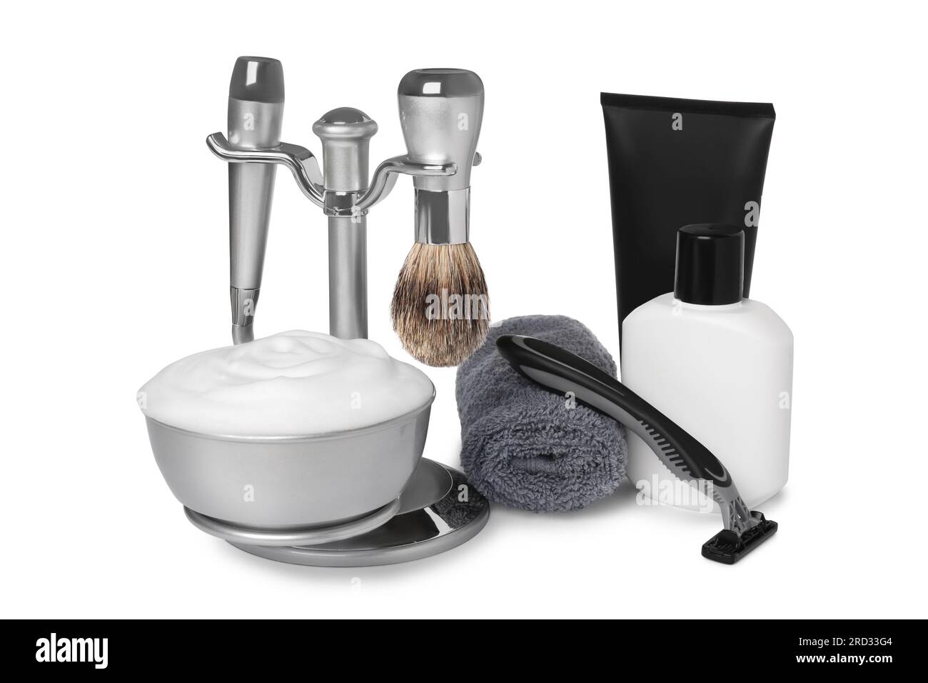 Set di strumenti per la rasatura da uomo su sfondo bianco Foto Stock