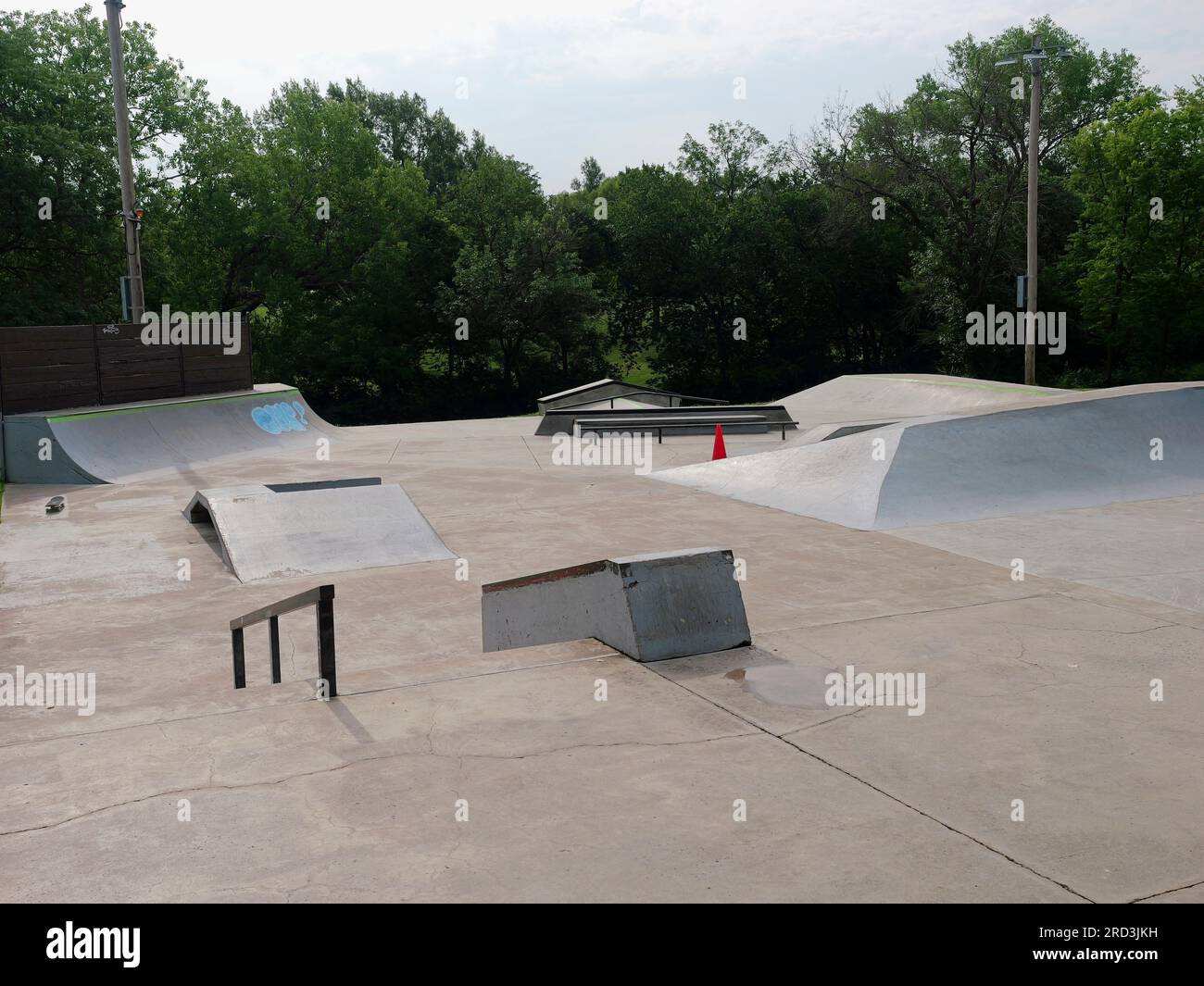 Lawrence, Kansas - 17 luglio 2023: Centennial Skate Park su Rockledge Road a Lawrence, Kansas Foto Stock