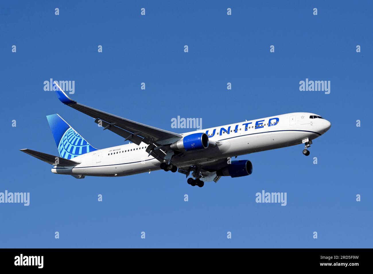 Aeromobili United Airlines, Boeing 767-300, N672UA Foto Stock