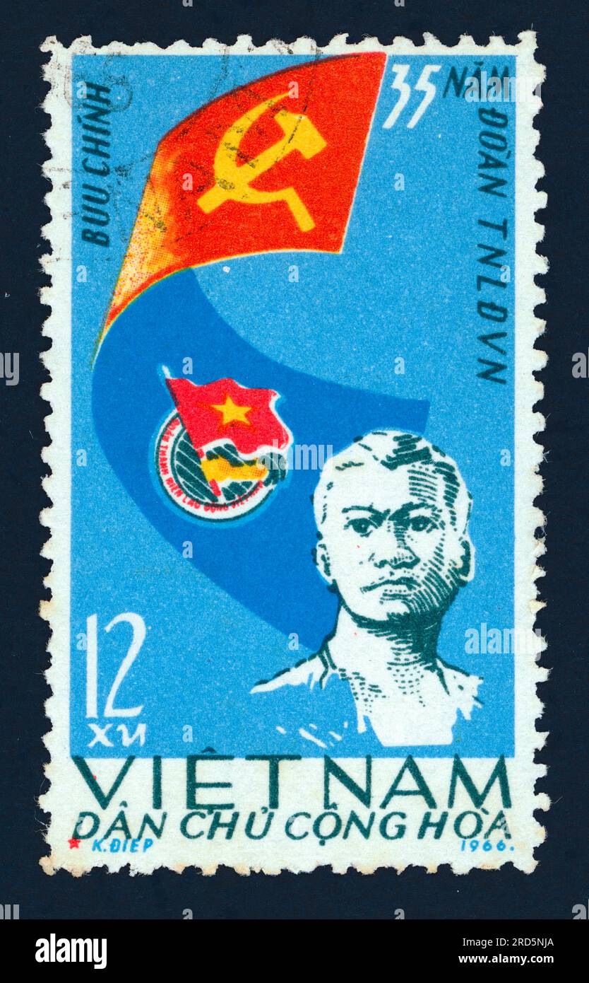 Lý Tự Trọng (1914 – 1931). Francobollo emesso in Vietnam nel 1966. Foto Stock