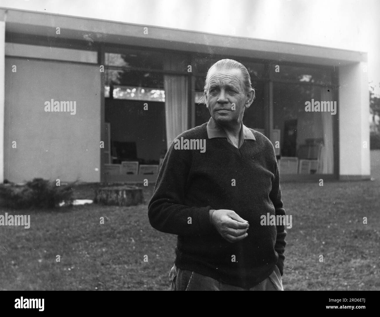 Inverno, Fritz, 22.9.1905 - 1.10.1976, pittore tedesco, di fronte alla sua casa, Diessen am Ammersee, DIRITTI AGGIUNTIVI-CLEARANCE-INFO-NOT-AVAILABLE Foto Stock