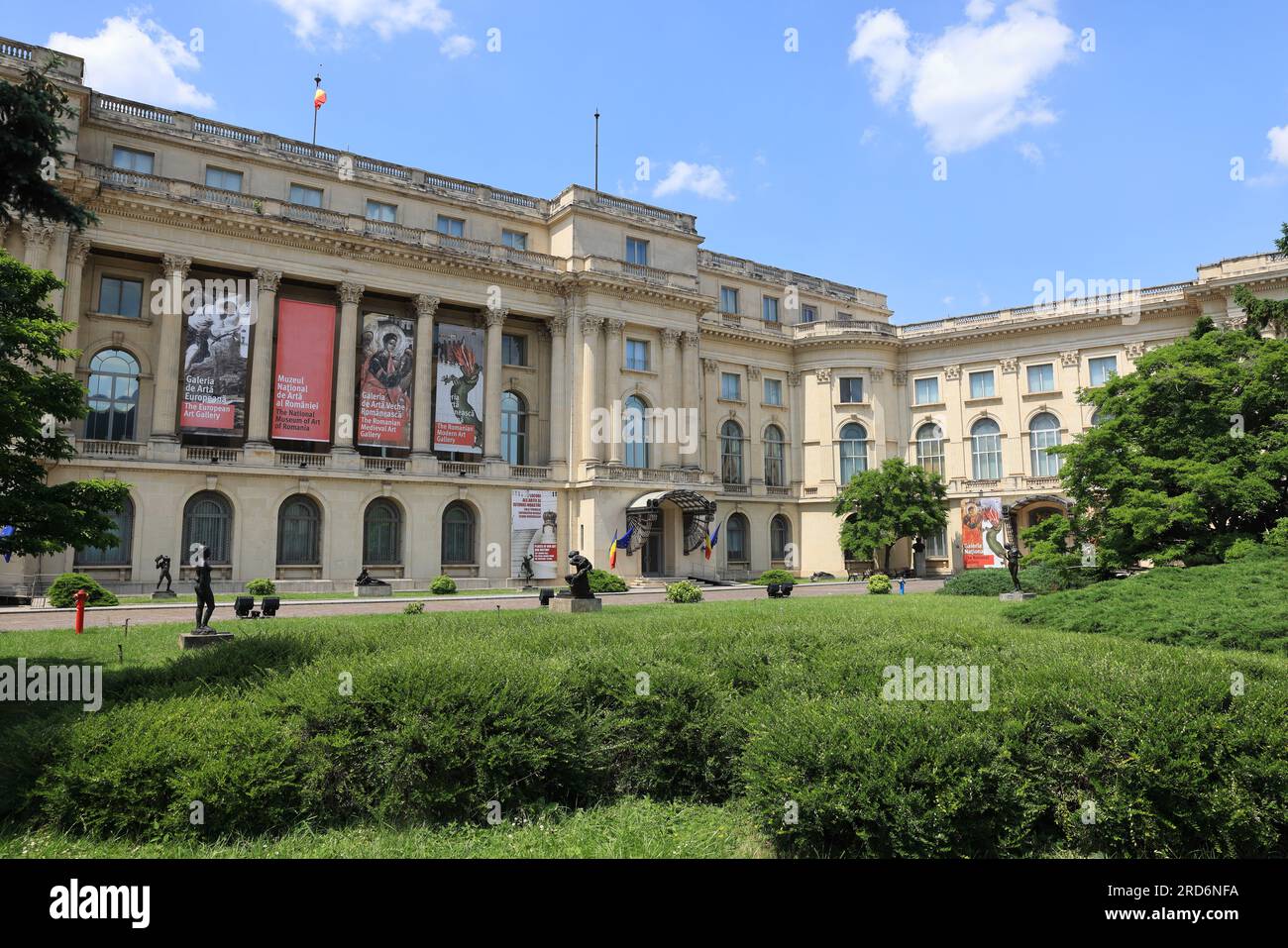 La National Art Gallery di Bucarest, nell'ex Palazzo reale in Piazza della Rivoluzione, Calea Victoriei, Romania Foto Stock