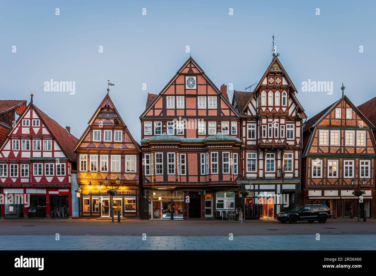 La città medievale di celle con fronte case a graticcio. Foto scattata il 4 giugno 2023 a celle, bassa Sassonia, Germania. Foto Stock