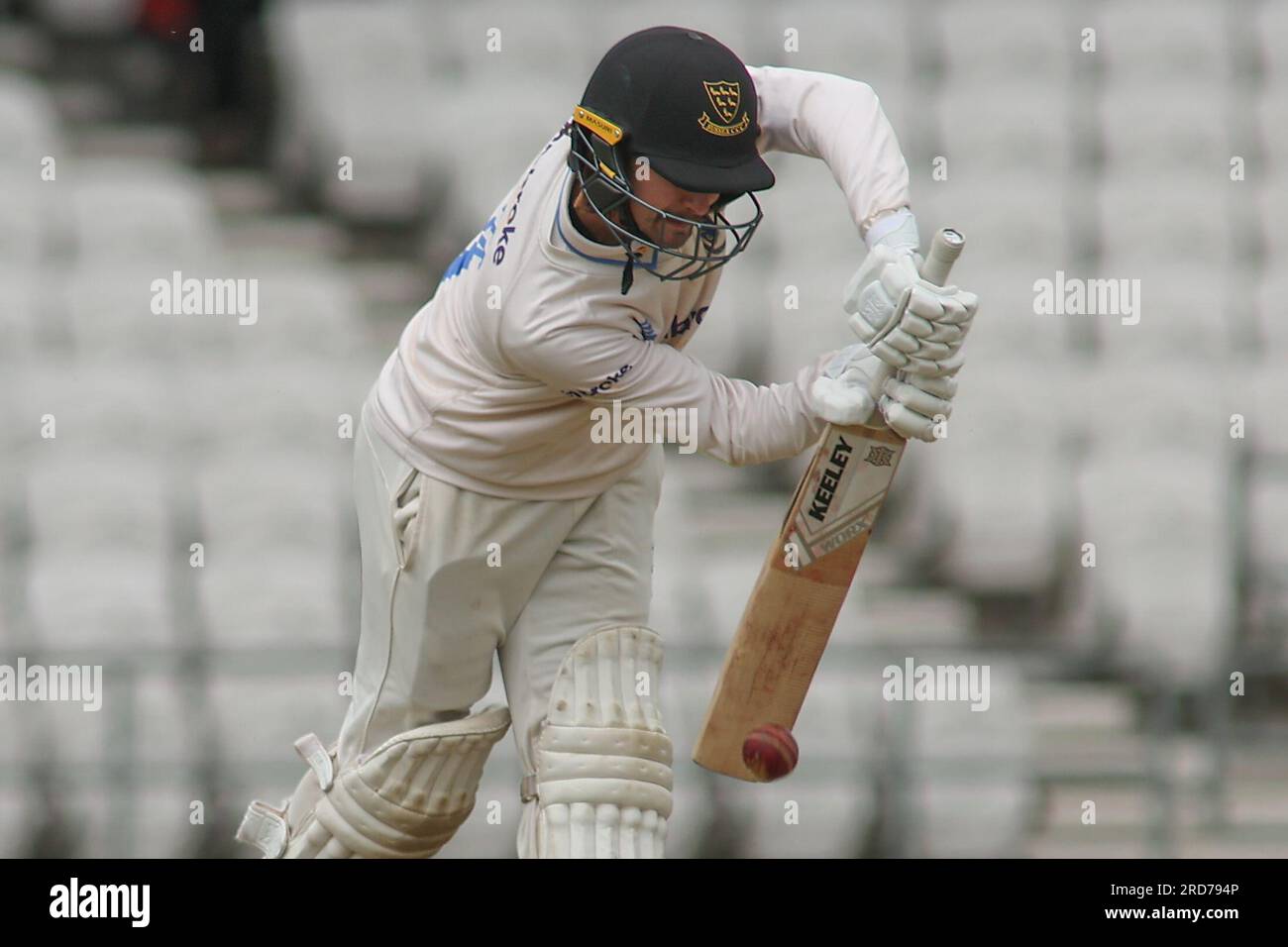 Clean Slate Headingley Stadium, Leeds, West Yorkshire, Regno Unito. 19 luglio 2023. Sussex County Cricket Club nello scontro del campionato della contea di assicurazione presso il Clean Slate Headingley Stadium. Oli Carter del Sussex County Cricket Club batting Credit: Touchlinepics/Alamy Live News Foto Stock