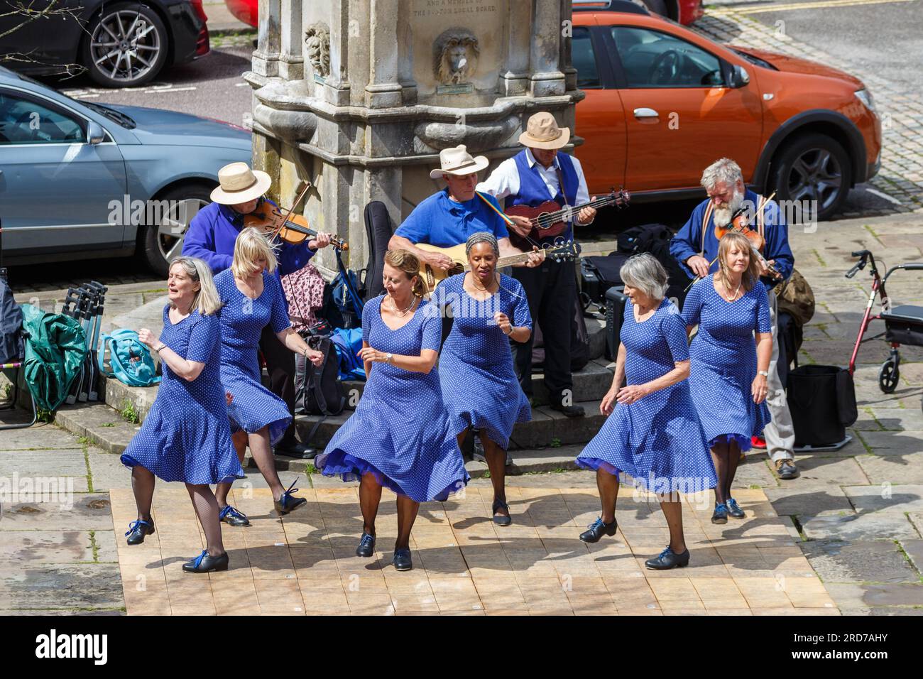 Squadra di ballo Appalachian Fiddle 'n' Feet al Buxton Day of Dance Foto Stock