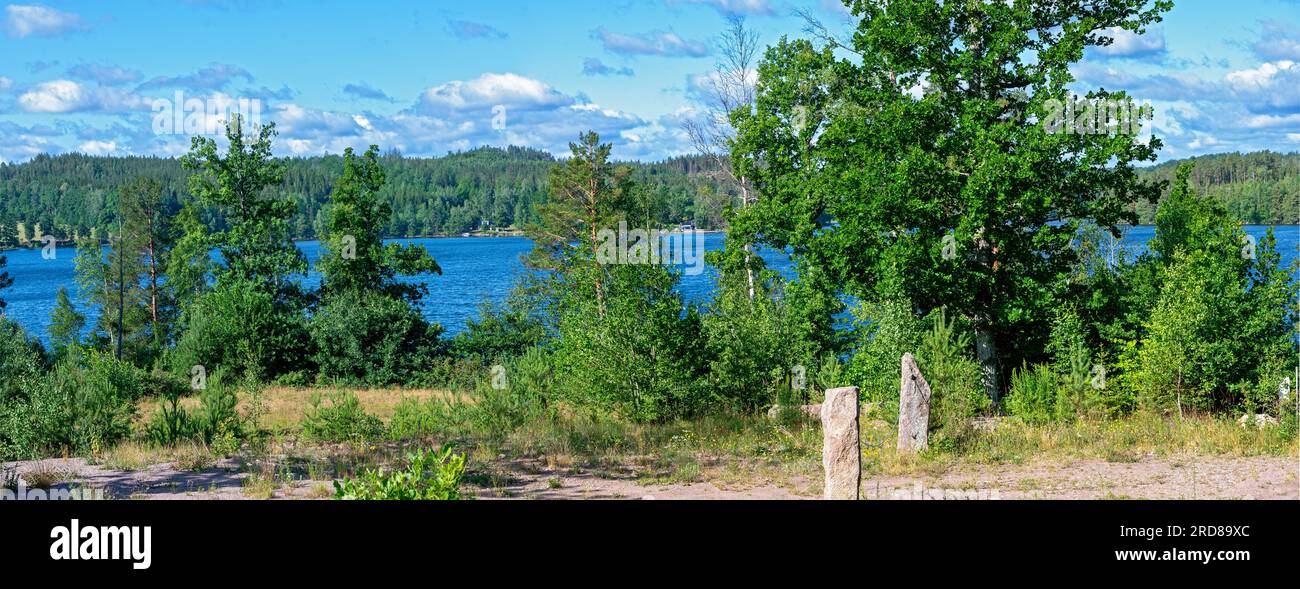 Vista sul lago Gissen vicino a Vimmerby nella regione di Kalmar Län (Smaland) in estate, Svezia Foto Stock