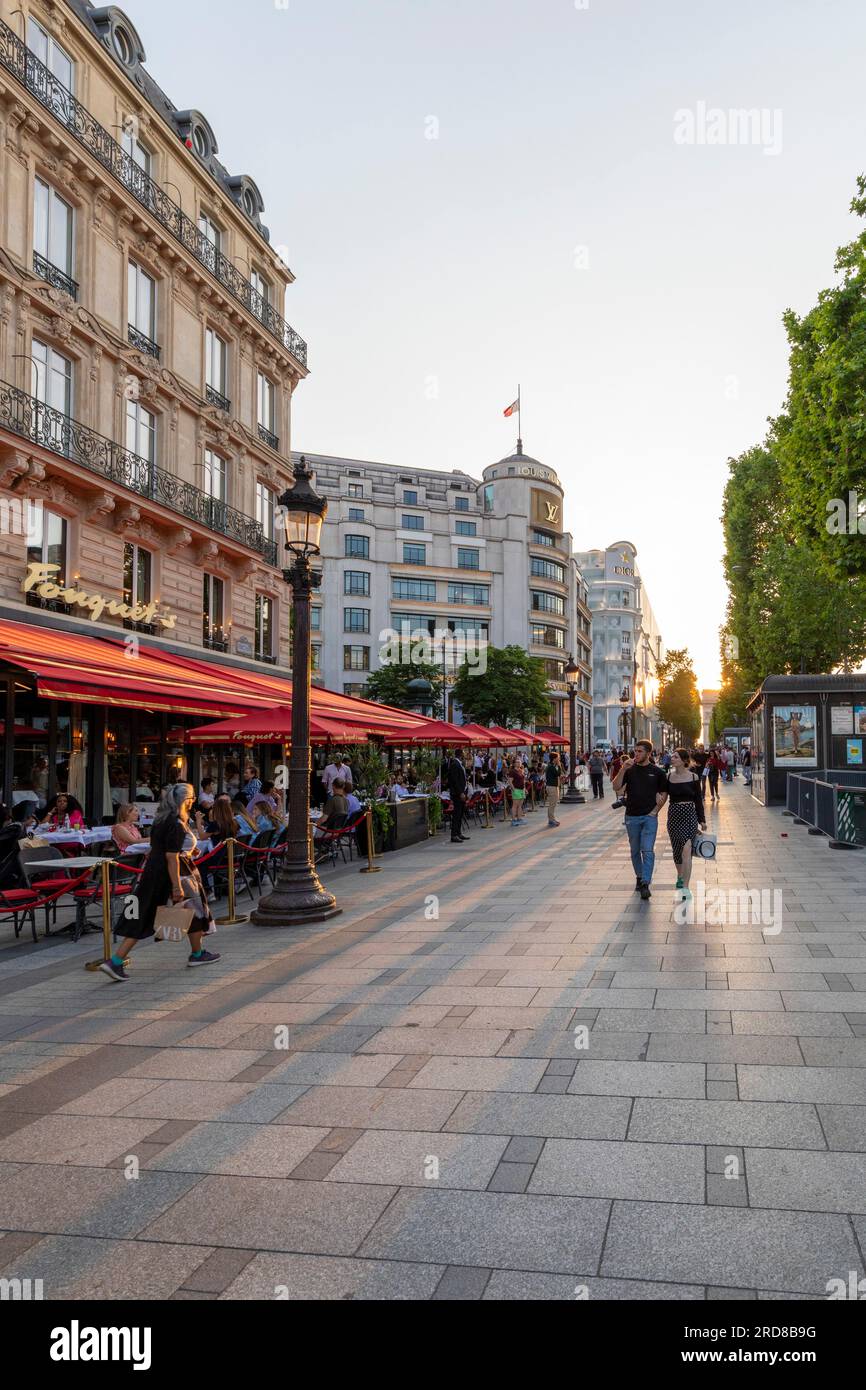Avenue des Champs-Elysees, Parigi, Francia, Europa Foto Stock