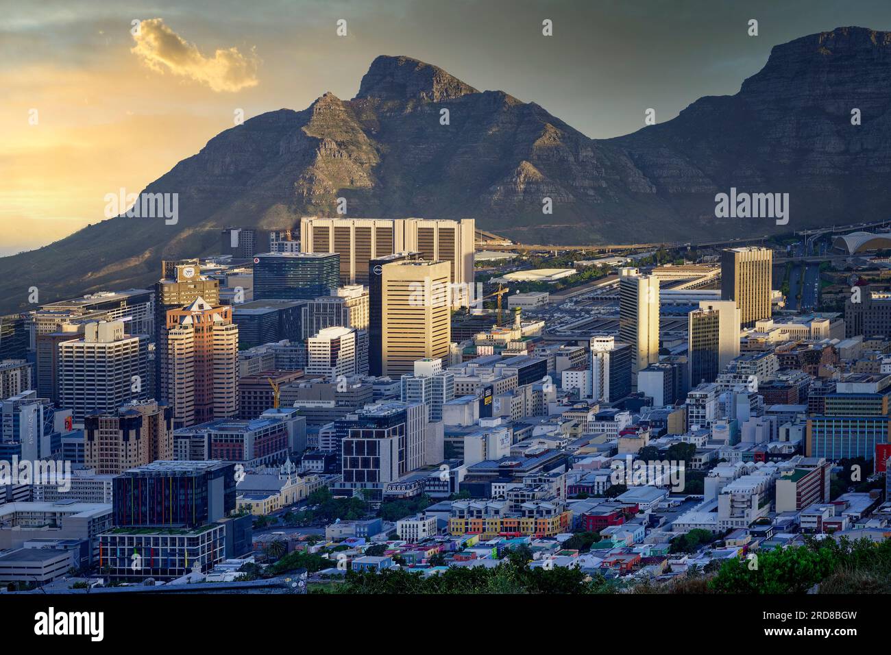 Tramonto sulla città di città del Capo, Sudafrica, Africa Foto Stock