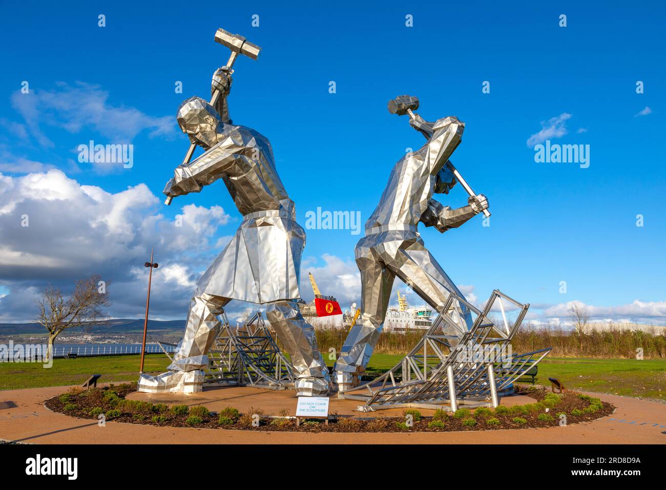 I costruttori navali delle statue di Port Glasgow, Inverclyde, Coronation Park, Port Glasgow, Scozia, Regno Unito, Europa Foto Stock