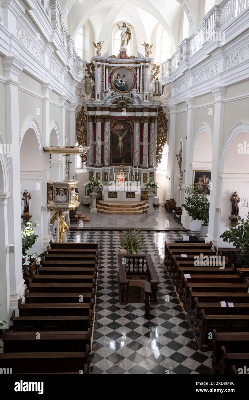 Vista interna, Chiesa dell'assunzione della Beata Vergine Maria, Skaistkalne, Lettonia Foto Stock