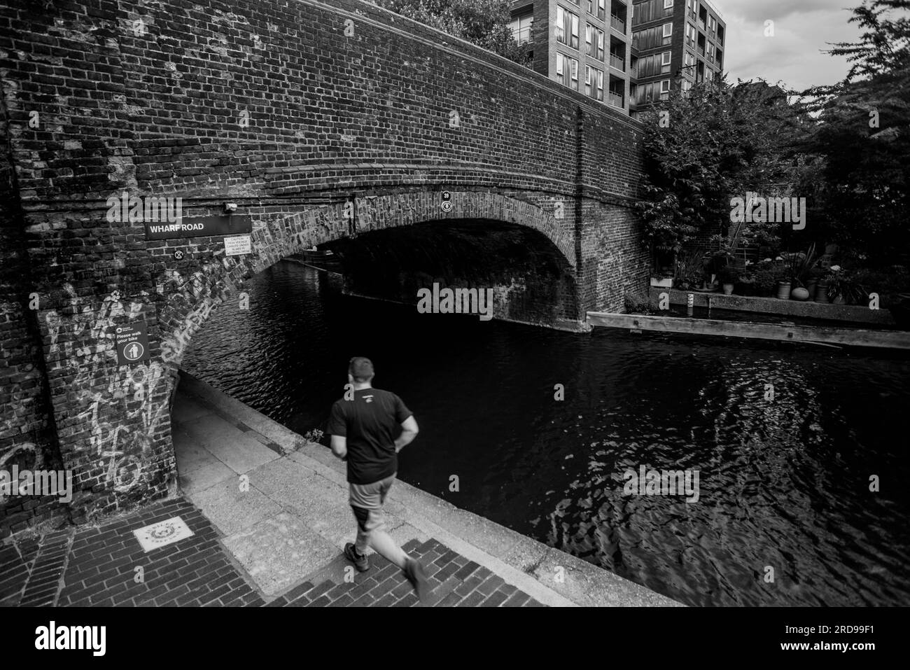 Lungo il Regent's Canal di Londra Foto Stock
