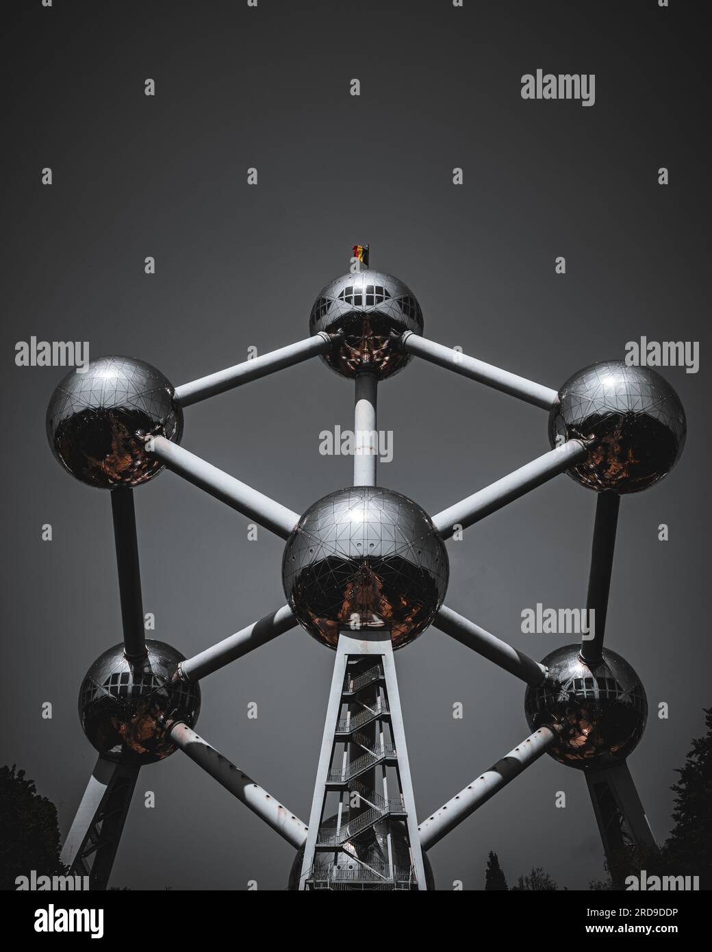 L'Atomium, un impressionante edificio modernista e simbolo di Bruxelles, Belgio. Foto Stock