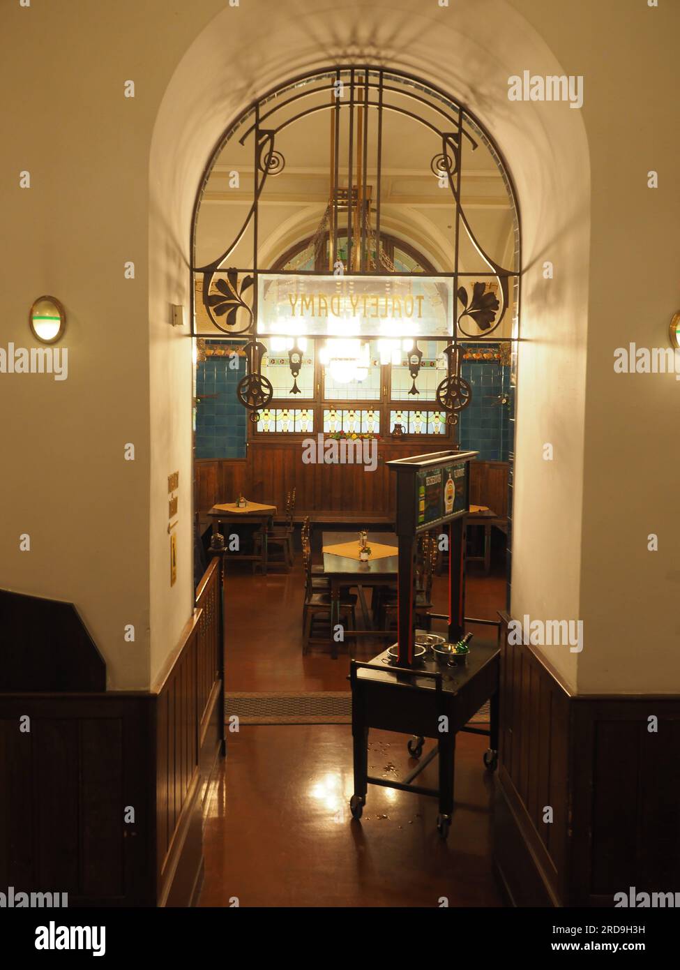 L'interno del ristorante Municipal Hall Foto Stock