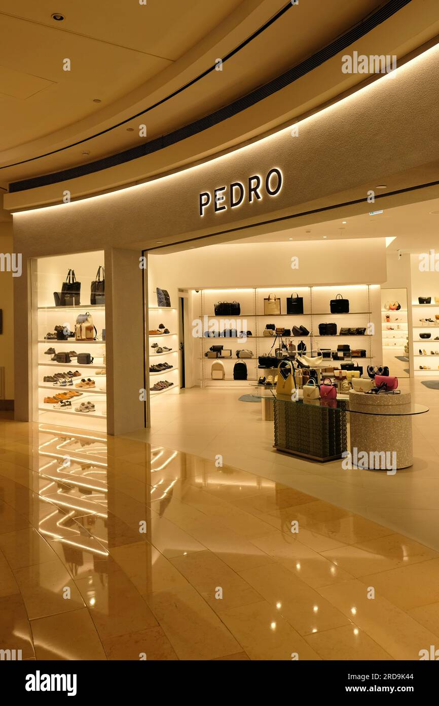 Negozio di abbigliamento e accessori di marca Pedro al centro commerciale Taipei 101 a Taipei, Taiwan; fondato a Singapore; negozio al dettaglio per uomo e donna Foto Stock