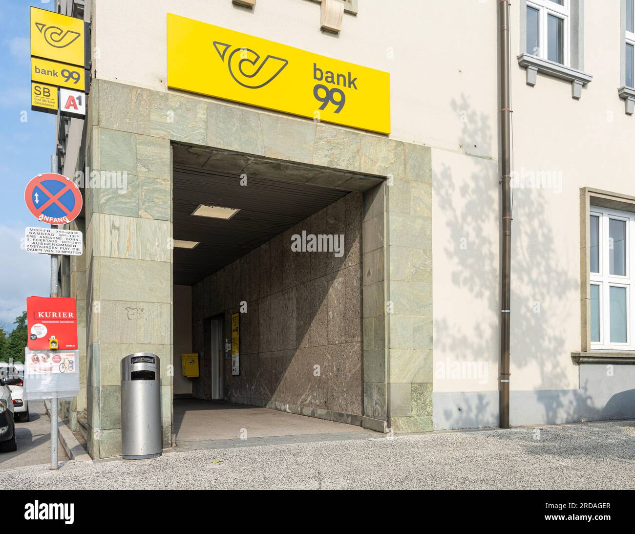 Villach, Austria. 18 luglio 2023. Vista esterna di un ufficio postale austriaco nel centro della città Foto Stock