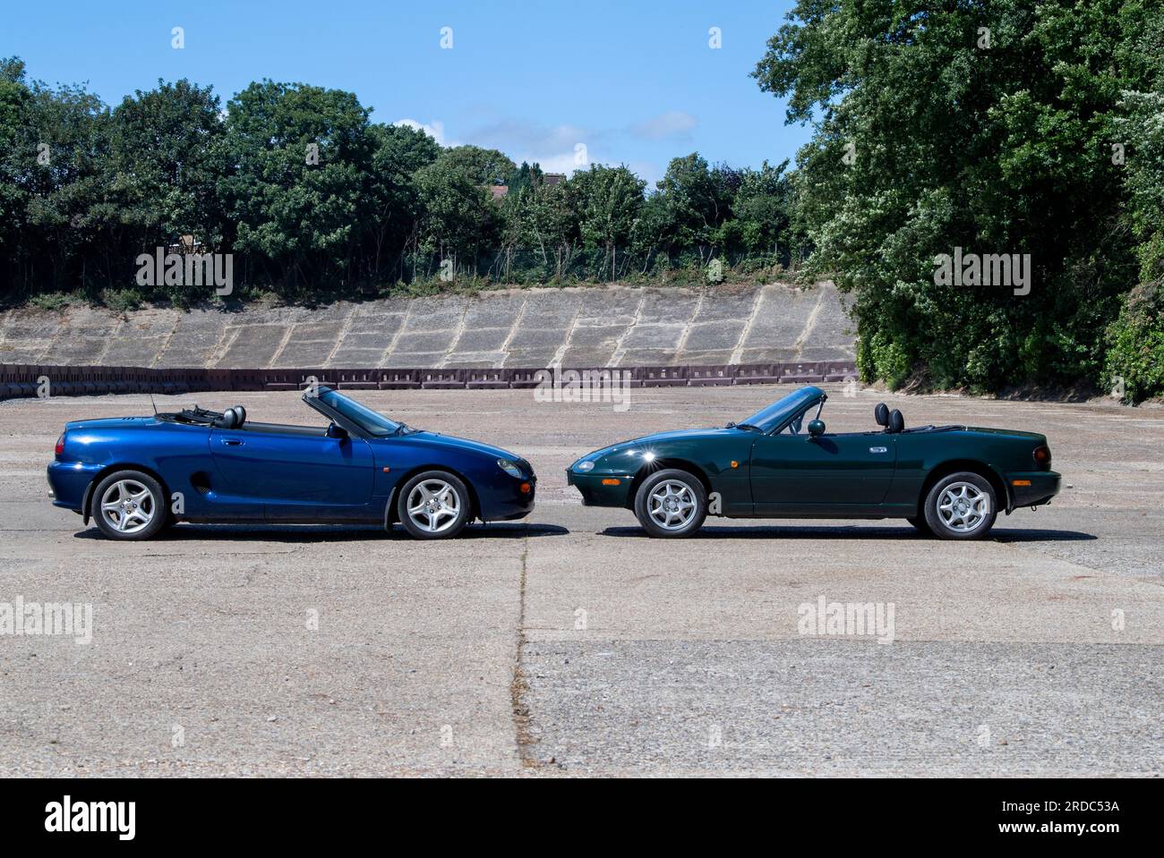 MGF e Mk1 Mazda MX5 si aprono le migliori auto sportive Foto Stock