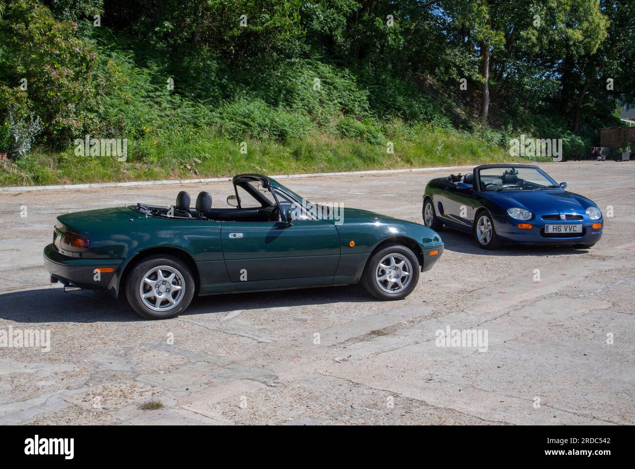 MGF e Mk1 Mazda MX5 si aprono le migliori auto sportive Foto Stock