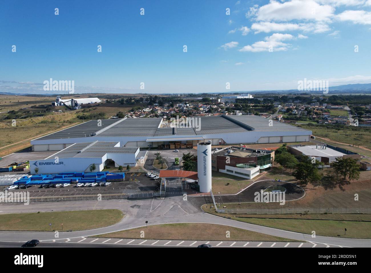 Edificio in cui verrà prodotto EVTOLS di Embraer Eve Air Mobility Foto Stock