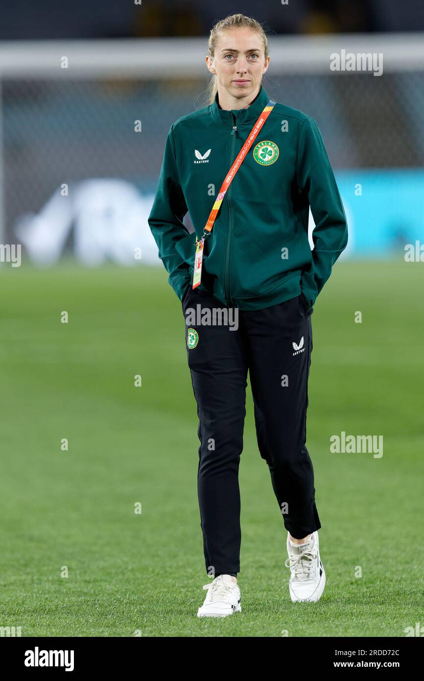 Sydney, Australia. 20 luglio 2023. Megan CONNOLLY, irlandese, ispeziona il campo prima della Coppa del mondo femminile FIFA 2023 tra Australia e Irlanda allo Stadium Australia il 20 luglio 2023 a Sydney, Australia Credit: IOIO IMAGES/Alamy Live News Foto Stock