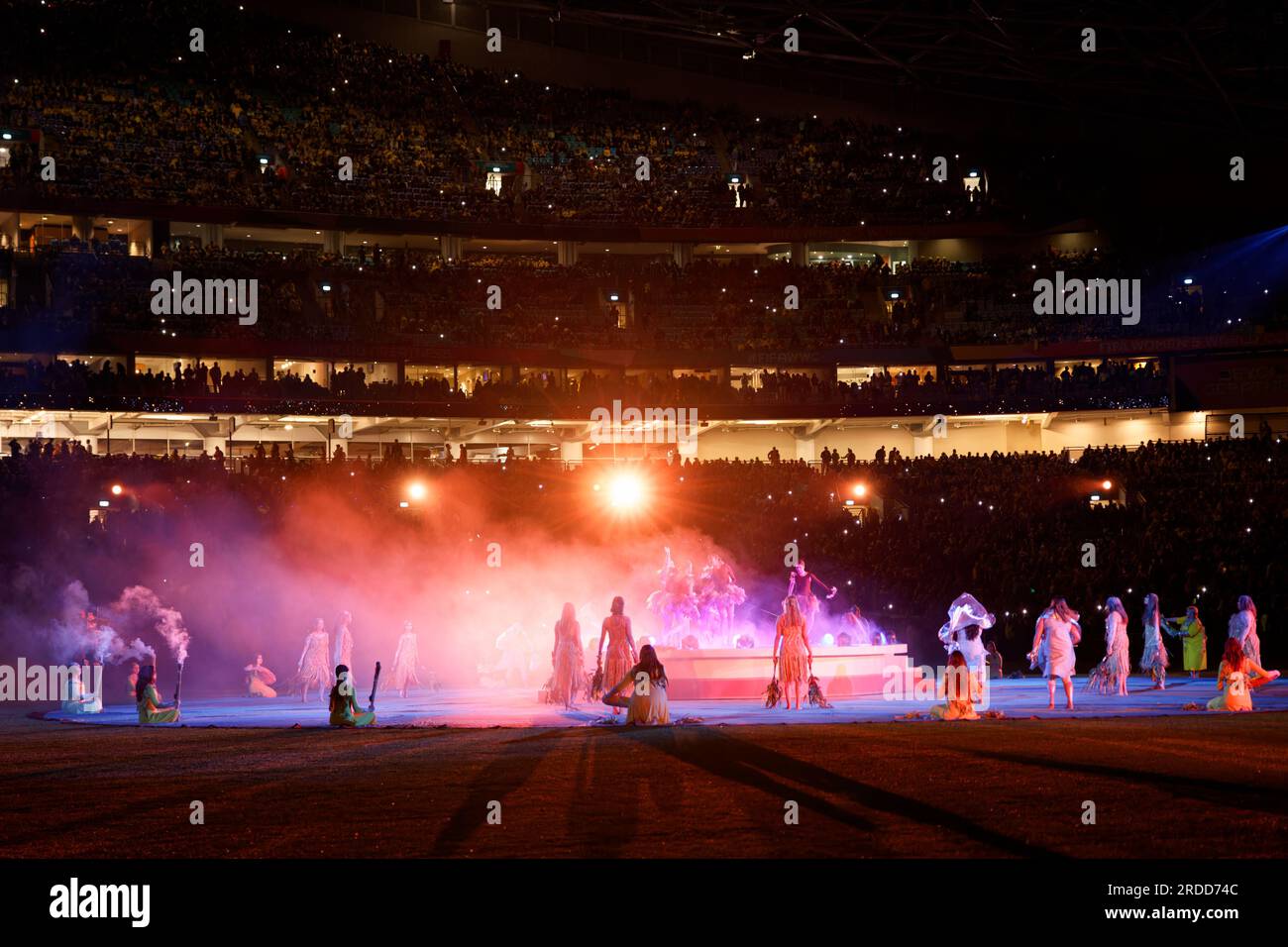 Sydney, Australia. 20 luglio 2023. Le performer ballano prima della Coppa del mondo femminile FIFA 2023 tra Australia e Irlanda allo Stadium Australia il 20 luglio 2023 a Sydney, Australia Credit: IOIO IMAGES/Alamy Live News Foto Stock