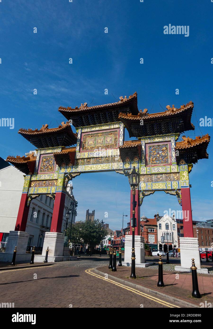 Chinese Arch nella Chinatown di Liverpool Foto Stock