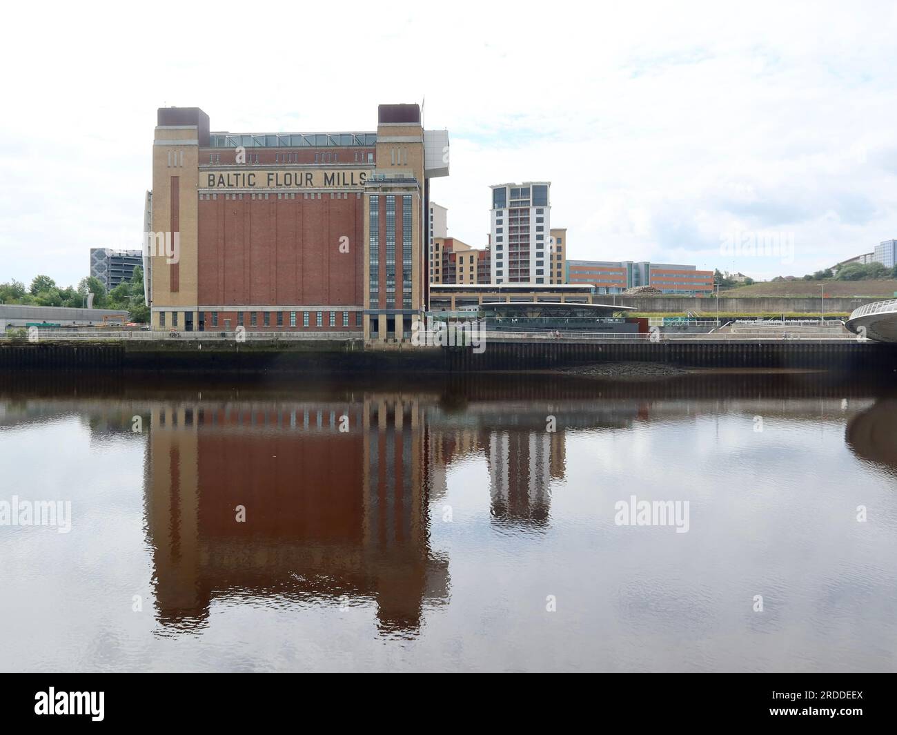 Newcastle, Regno Unito - 20 luglio 2023 : edificio dei mulini della farina del Baltico. Foto Stock