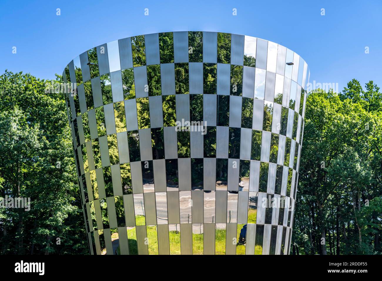 Torre idrica delle imprese di servizi, energie a Sachsen, sulla Leipziger Straße, capacità 1.300 m3, fornitura di acqua potabile, Serbatoio sopraelevato, Chemnitz, Germania, Foto Stock