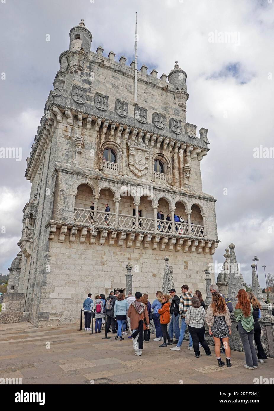 Portogallo, Lisbona: Torre di Belém - Torre de Belem, ufficialmente Torre di Saint Vincent - Torre de Sao Vicente è una fortificazione del XVI secolo costruita da Foto Stock