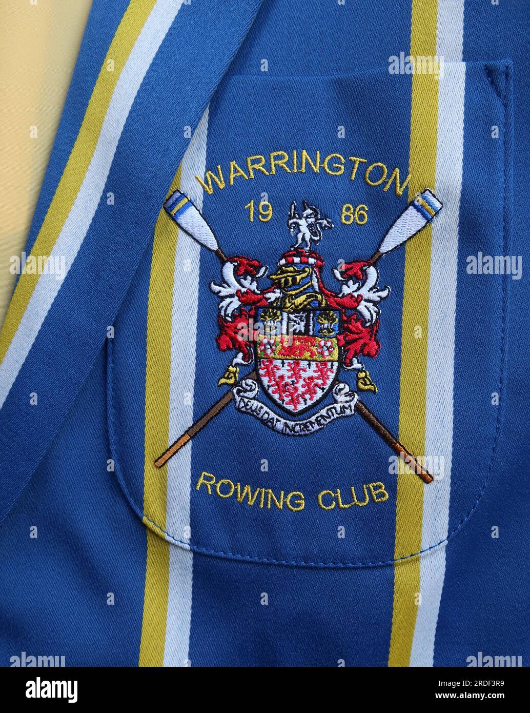 Regata reale Henley-on-Thames, blazer, programma ufficiale e ingresso al Leander Club e ospite nel recinto degli Stewards Foto Stock