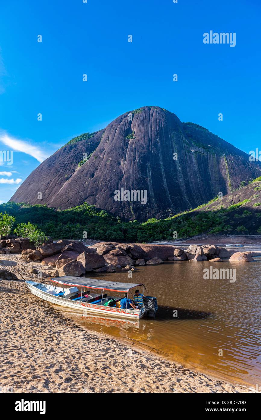 Enormi colline di granito, Cerros de Mavecure, Colombia orientale Foto Stock