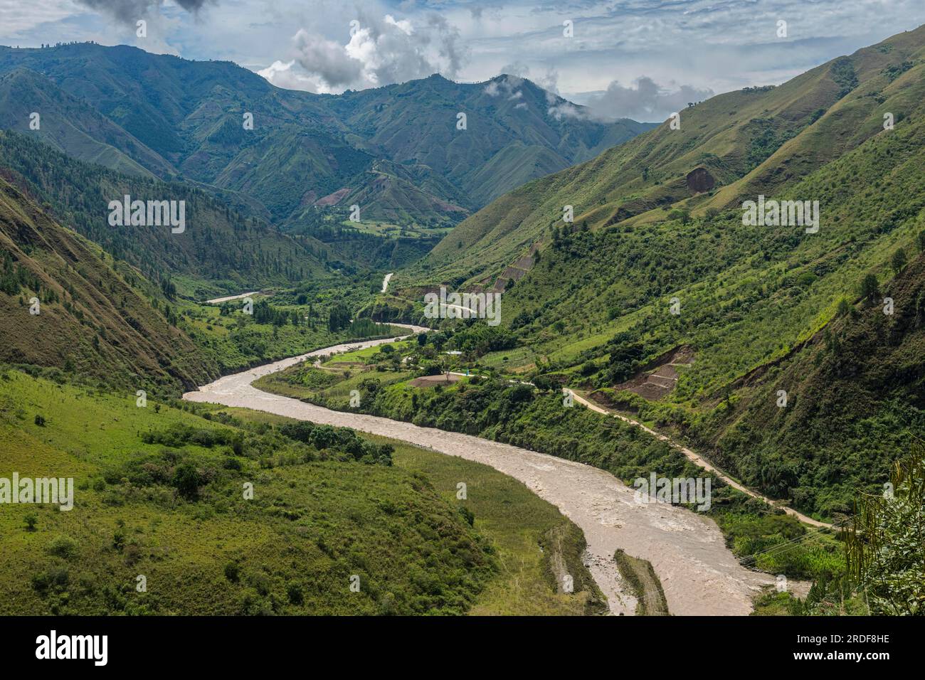 Fiume Paez, sito patrimonio dell'umanità dell'UNESCO, Tierradentro, Colombia Foto Stock