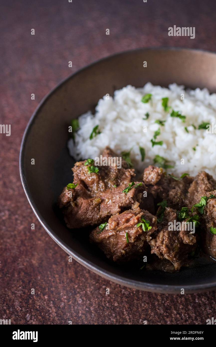 Korma di agnello con riso basmati Foto Stock