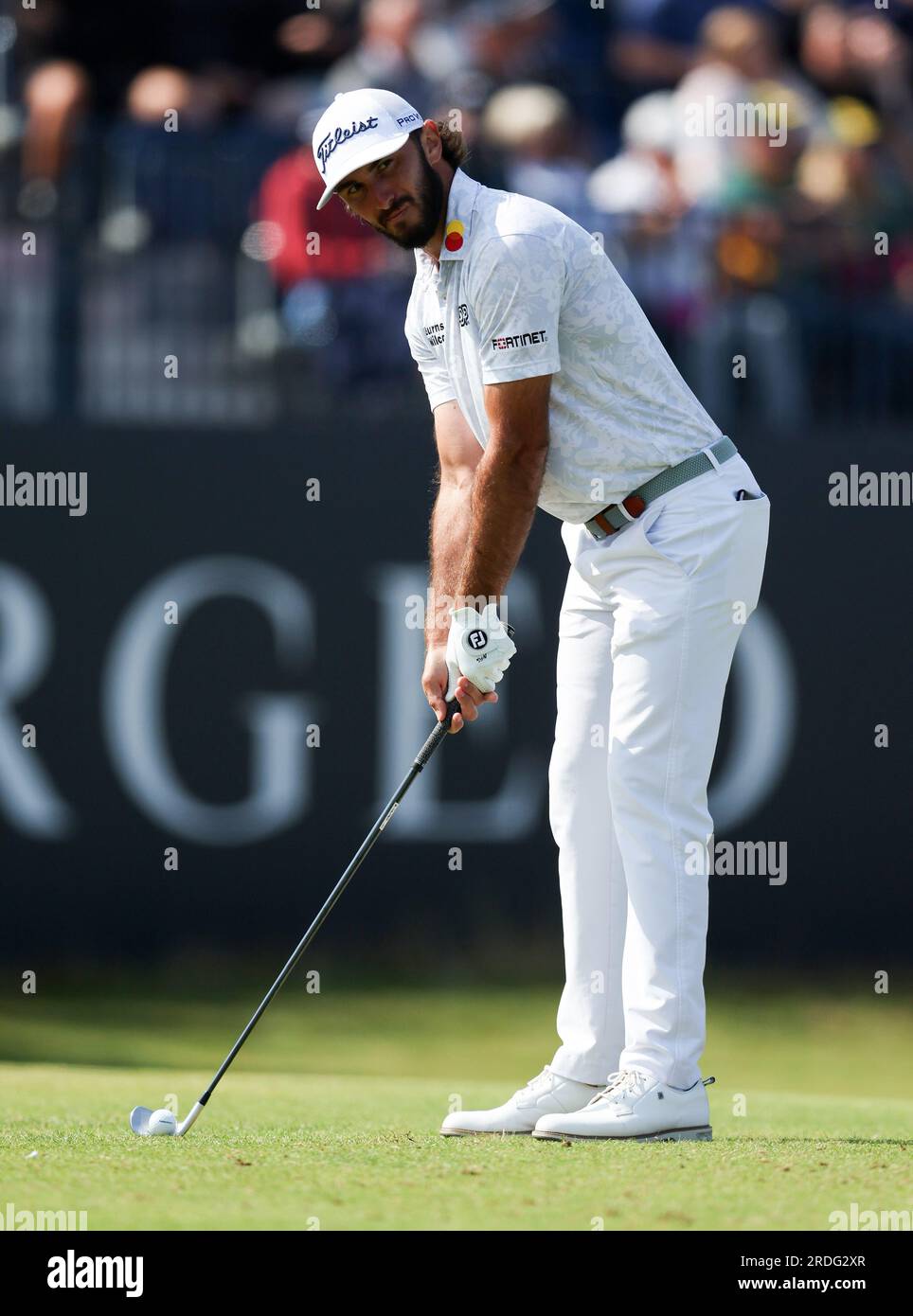 20 luglio 2023; Royal Liverpool Golf Club, Hoylake, Merseyside, Inghilterra: Open Championship Round 1; Max Homa (USA) alla 4a buca Foto Stock