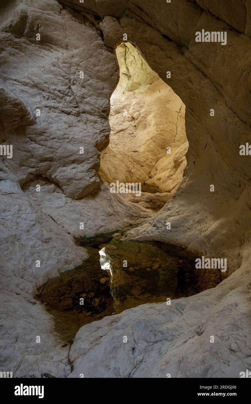 Estate nel burrone dell'inferno (Barranc de l'Inferno), Vall de Laguar, provincia di Alicante, Spagna - foto stock Foto Stock