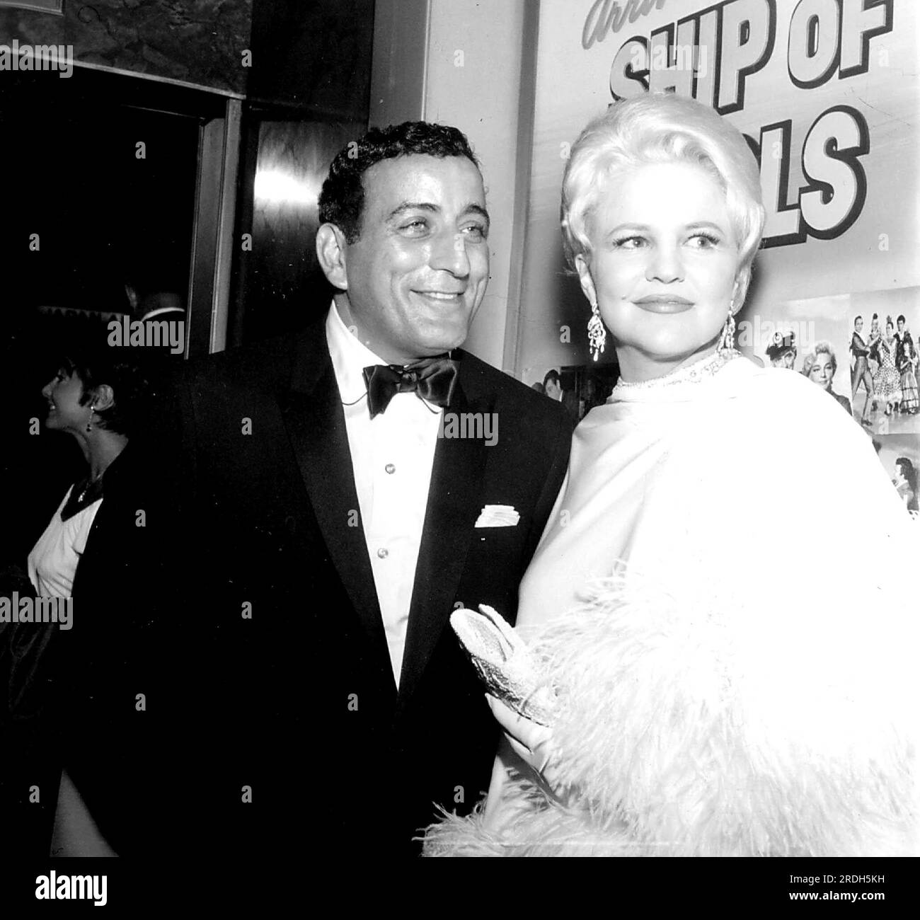 TONY BENNETT E PEGGY LEE..A822-33.(immagine di credito: © Globe Photos/ZUMA Wire) SOLO USO EDITORIALE! Non per USO commerciale! Foto Stock