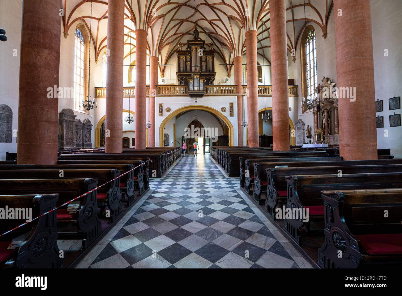 Villach, Austria. 18 luglio 2023. Vista interna della chiesa di S. Jakob nel centro della città Foto Stock