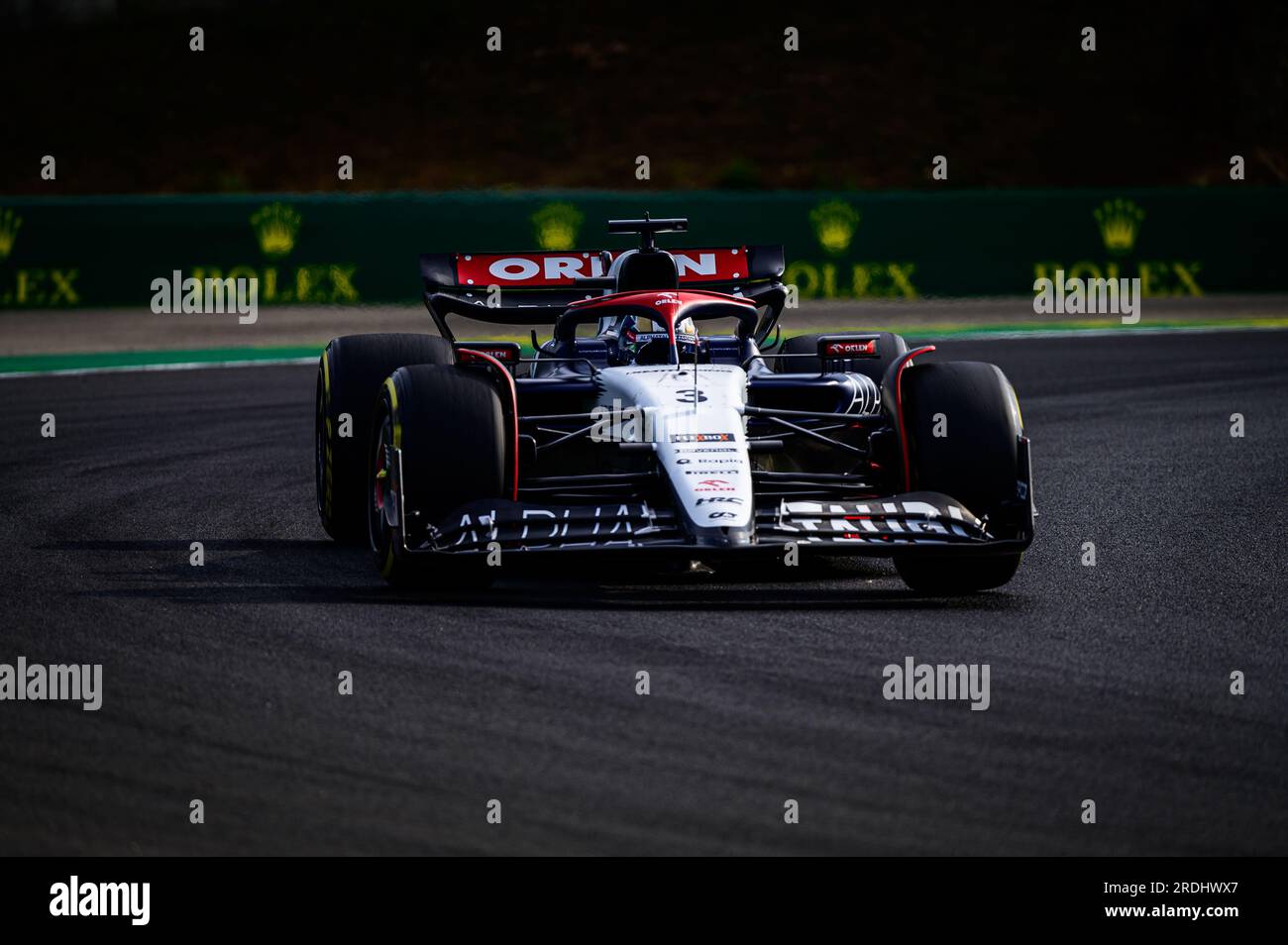 Budapest, Ungheria. 21 luglio 2023. Daniel Ricciardo pilota australiano della Scuderia AlphaTauri gareggia durante la seconda sessione di prove libere del Gran Premio di F1 ungherese all'Hungaroring, vicino a Budapest. Credito: SOPA Images Limited/Alamy Live News Foto Stock