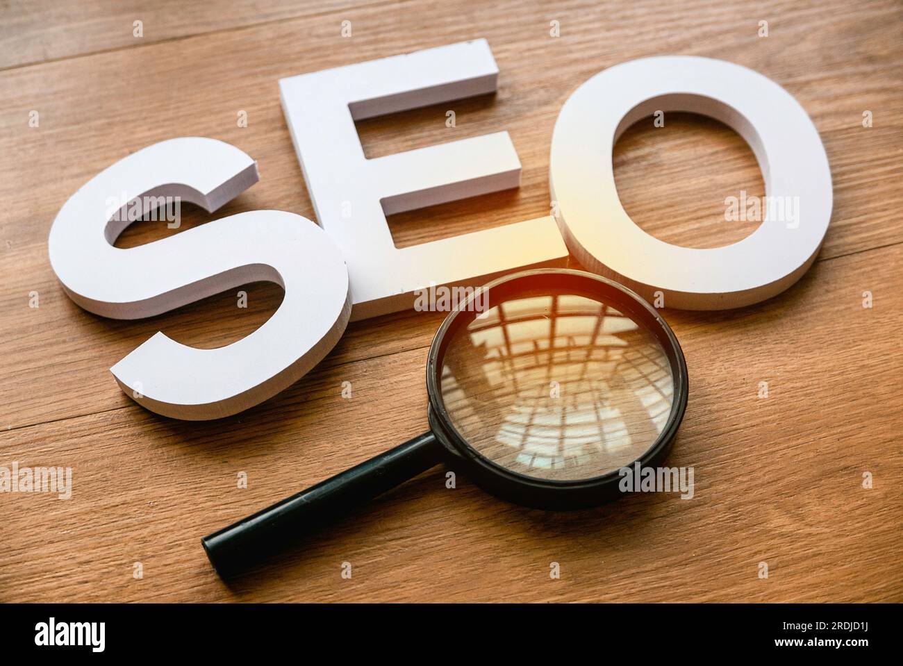 Alfabeto SEO. Ottimizzazione dei motori di ricerca.concetto di marketing, classifica, traffico di Internet business Technology del sito web. Foto Stock