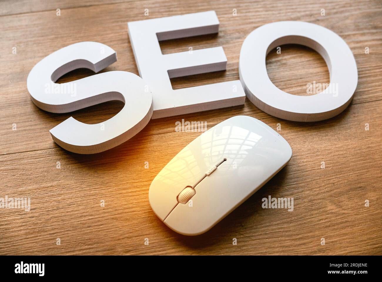 Alfabeto SEO. Ottimizzazione dei motori di ricerca.concetto di marketing, classifica, traffico di Internet business Technology del sito web. Foto Stock