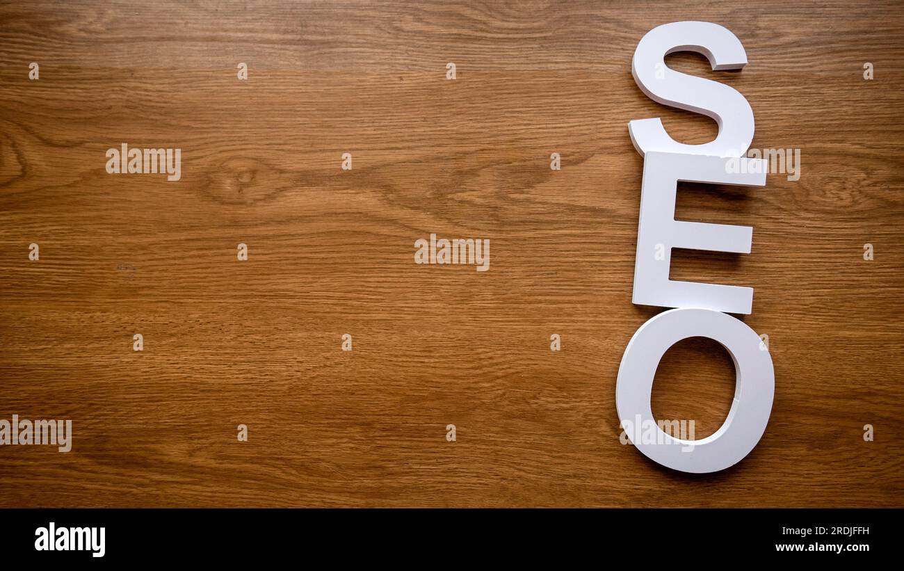 Alfabeto SEO. Ottimizzazione dei motori di ricerca.concetto di marketing, classifica, traffico di Internet business Technology del sito web. Striscione con spazio per la copia. Foto Stock