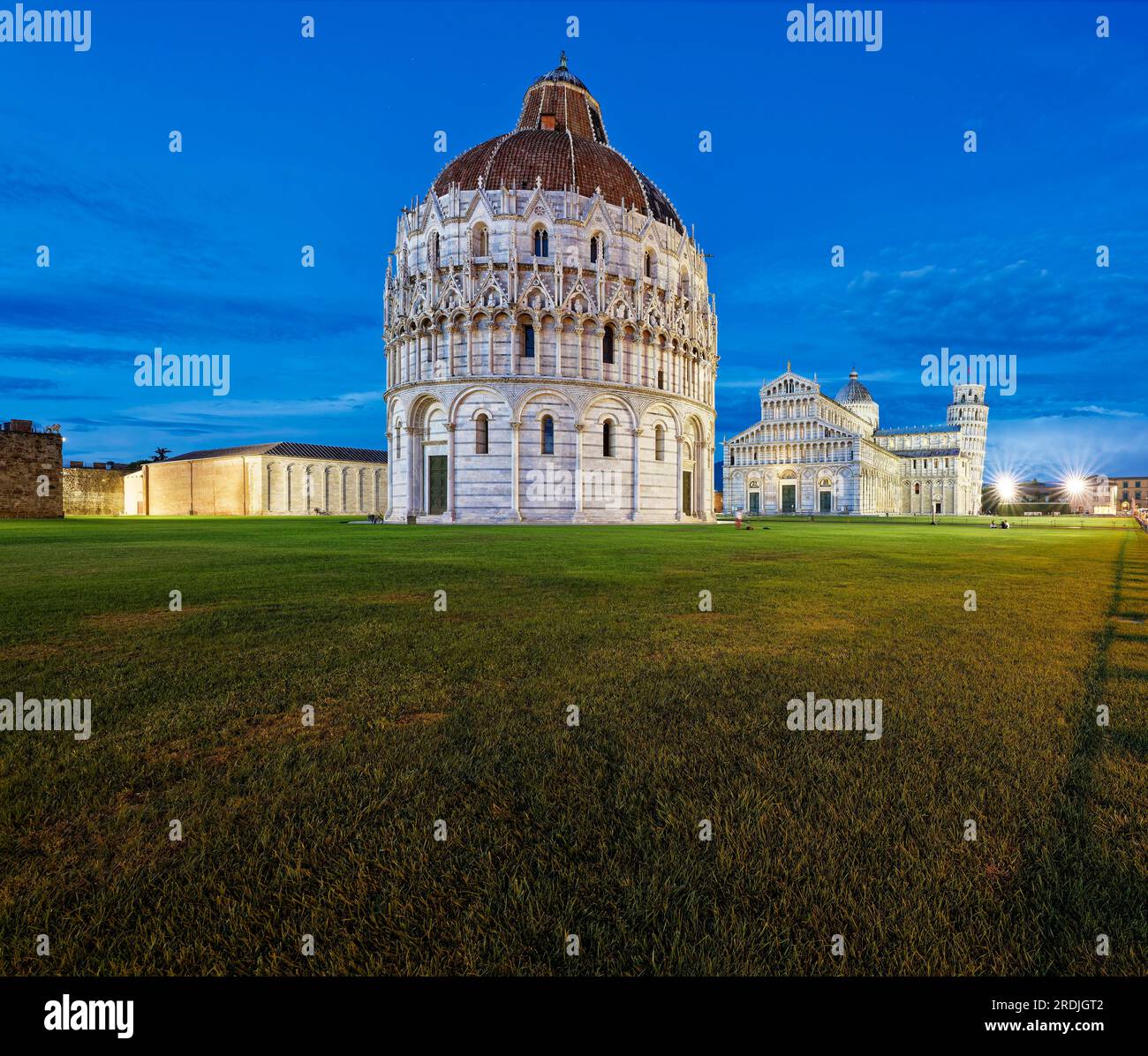 Serata Camposanto, Battistero, Battistero di Pisa, Torre pendente di Pisa, Cattedrale, Cattedrale metropolitana Primaziale di Santa Foto Stock