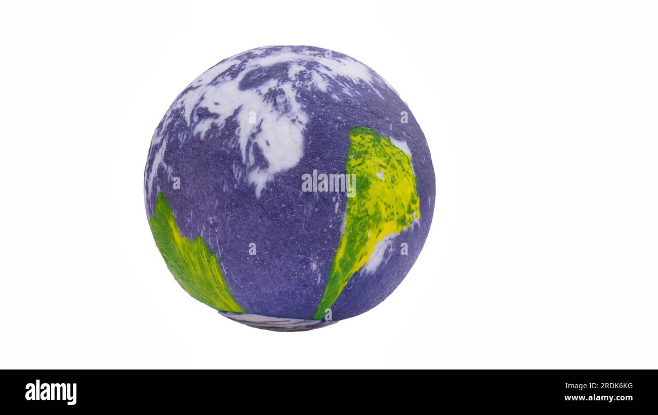 Terra con uragano, colore mappa del mondo Nord e Sud America su sfondo bianco Foto Stock