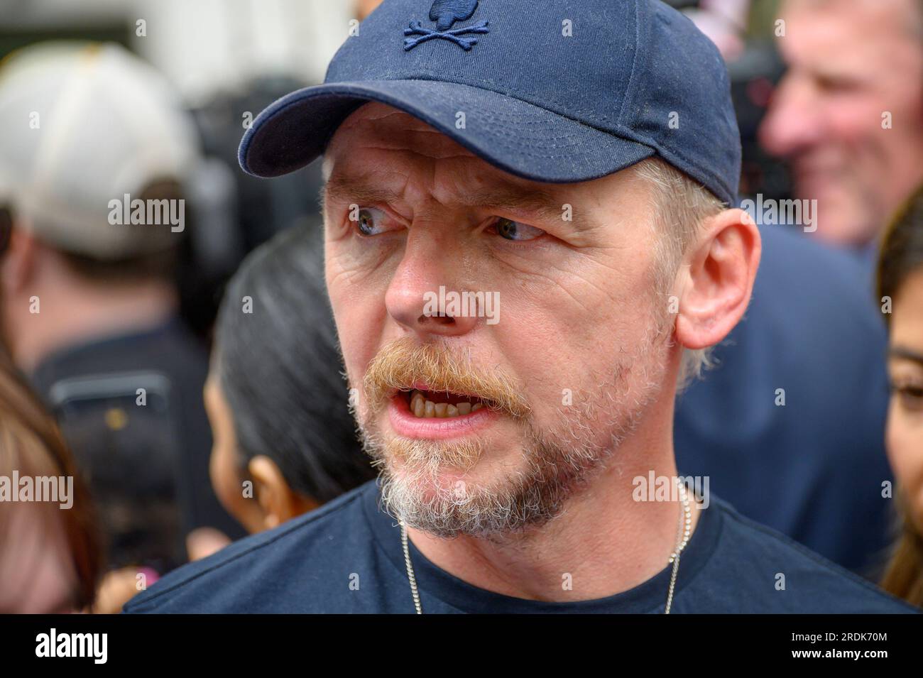 Simon Pegg (attore inglese) ad un evento AZIONARIO a Leicester Square a sostegno dello sciopero degli attori americani SAG-AFTRA il 21 luglio 2023 Foto Stock