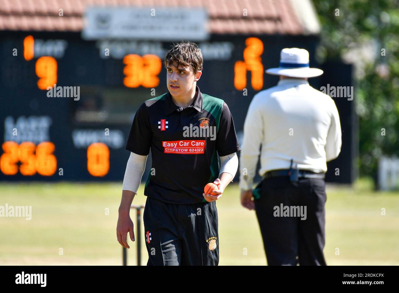 Clydach, Galles. 3 giugno 2023. Rhys Leach di Chepstow durante il South Wales Premier Cricket League Division Two match tra Clydach e Chepstow a Waverley Park a Clydach, Galles, Regno Unito, il 3 giugno 2023. Crediti: Duncan Thomas/Majestic Media. Foto Stock